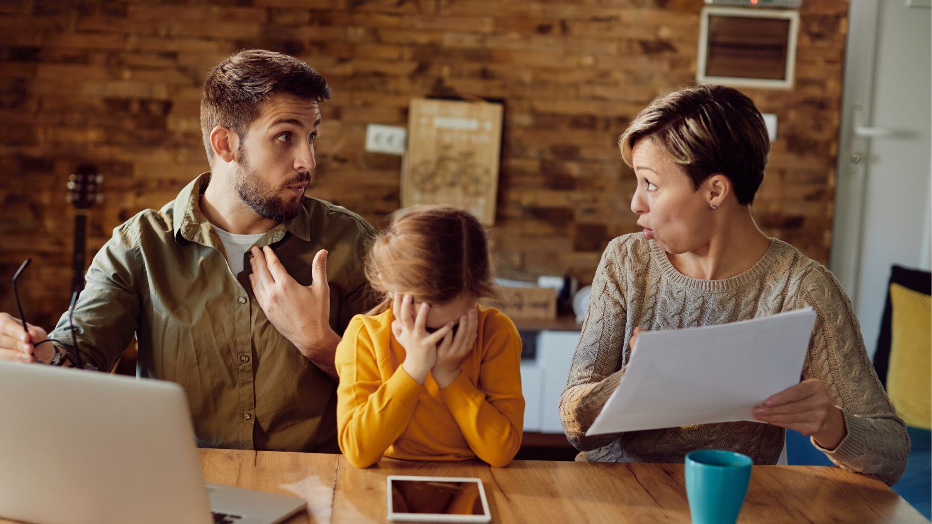 Was tun, wenn das Zwischenzeugnis schlecht ausfällt? Tipps für Schüler und Eltern